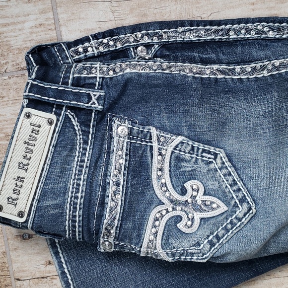 Rock Revival Jeans - Picture 3 of 7